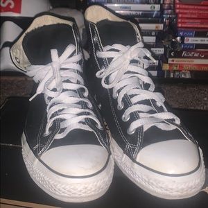 Chuck Taylor’s converse